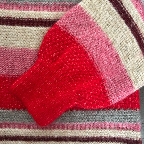 NEW Jessica Simpson Striped Red and Pink Women's Sweater - Picture 3 of 5